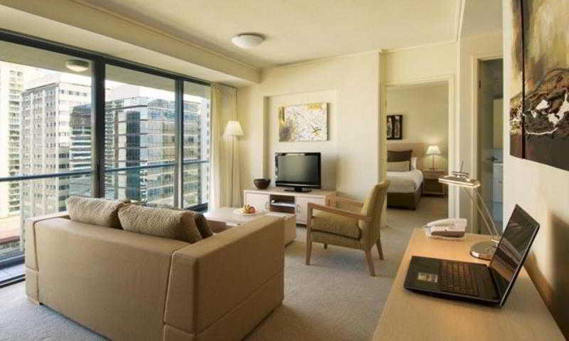 盛橡布里斯本菲利克斯套房飯店,OAKS BRISBANE ON FELIX SUITES