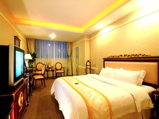 宇豪金港灣酒店,UNIVERSAL HOUSE GOLDEN HOTEL