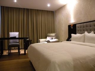 深圳機場大酒店,SUNRIS PROSPEROUS AIRPORT HOTEL