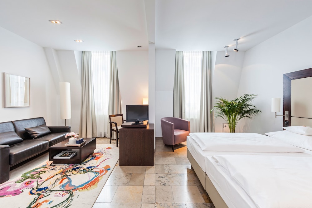 布恩斯藝術飯店,BURNS ART HOTEL