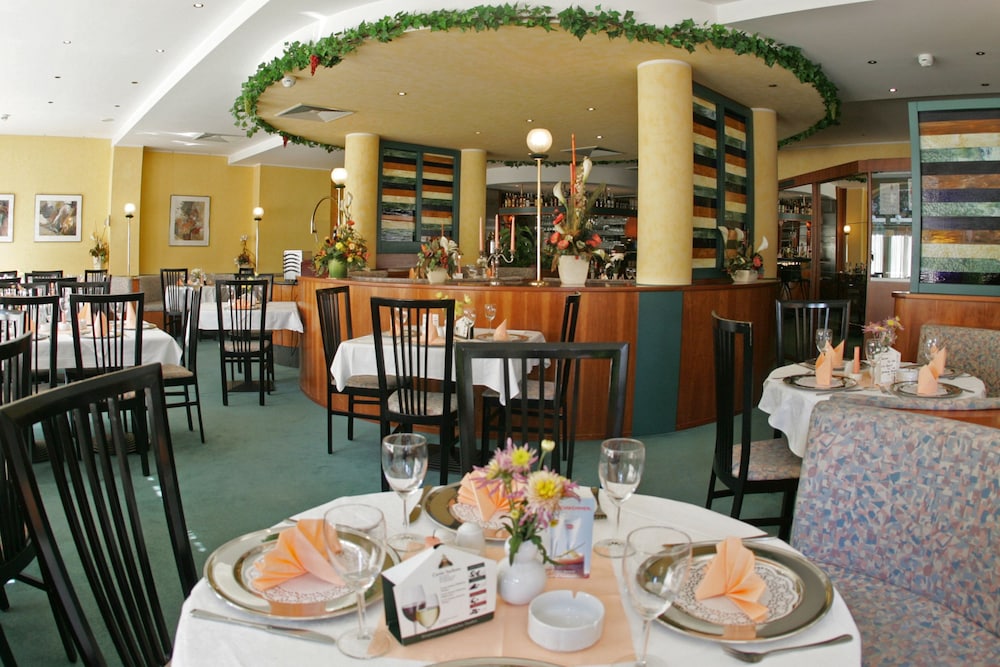 威特尼爾霍夫飯店,WETTINER HOF