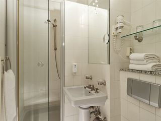 Days Inn Dresden,DAYS INN DRESDEN