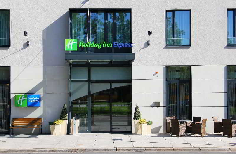 PREMIER INN DRESDEN CITY ZENTRUM,PREMIER INN DRESDEN CITY ZENTRUM (EX HOLIDAY INN EXPRESS DRESDEN CITY CENTRE)