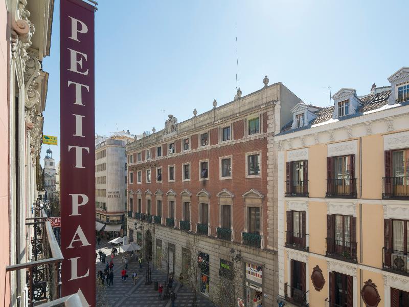 PETIT PALACE ARENAL
