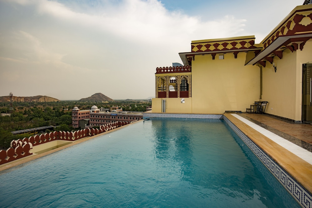 烏麥德哈維利 - 傳統風格飯店及度假村,UMAID HAVELI A HERITAGE STYLE HOTEL RESORT