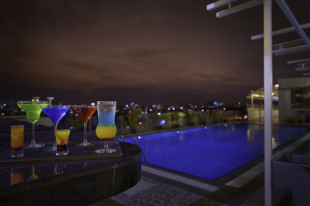 邦加羅爾達瓦納姆薩洛瓦門廊套房飯店,DAVANAM SAROVAR PORTICO SUITES BENGALURU