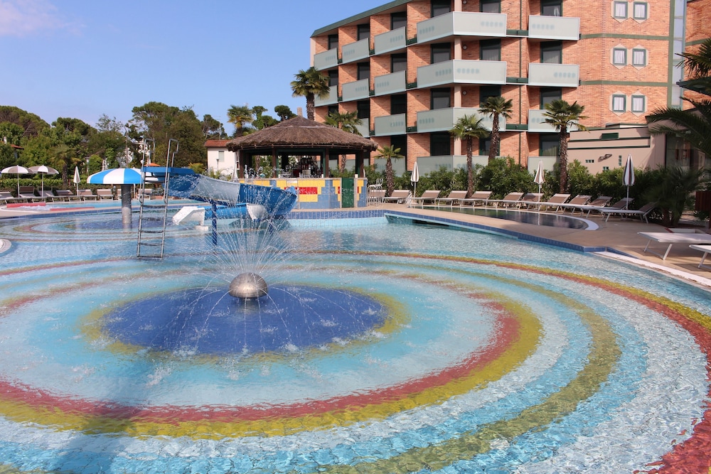 地中海家庭 SPA 飯店,HOTEL MEDITERRANEE FAMILY SPA HOTEL