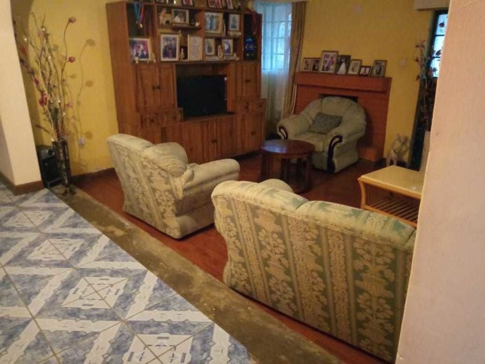 納波馬拉私人小屋飯店,NALEPOMARA PRIVATE HOUSE