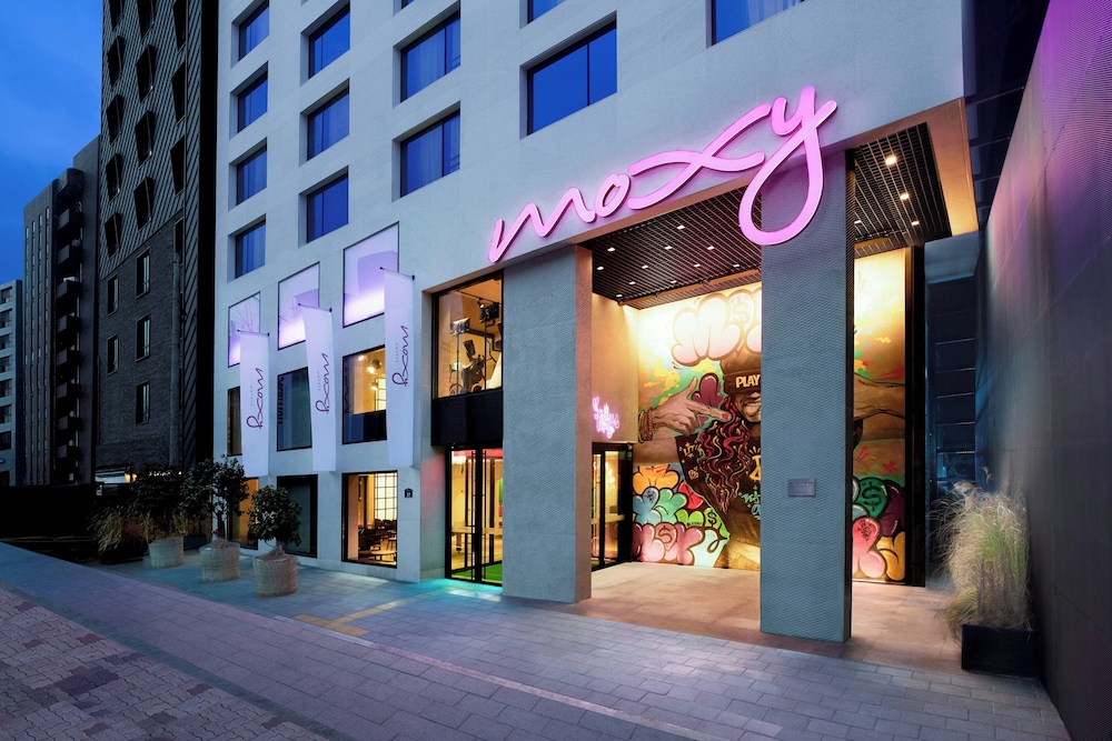 首爾仁寺洞萬豪 MOXY 飯店,MOXY BY MARRIOTT SEOUL INSADONG