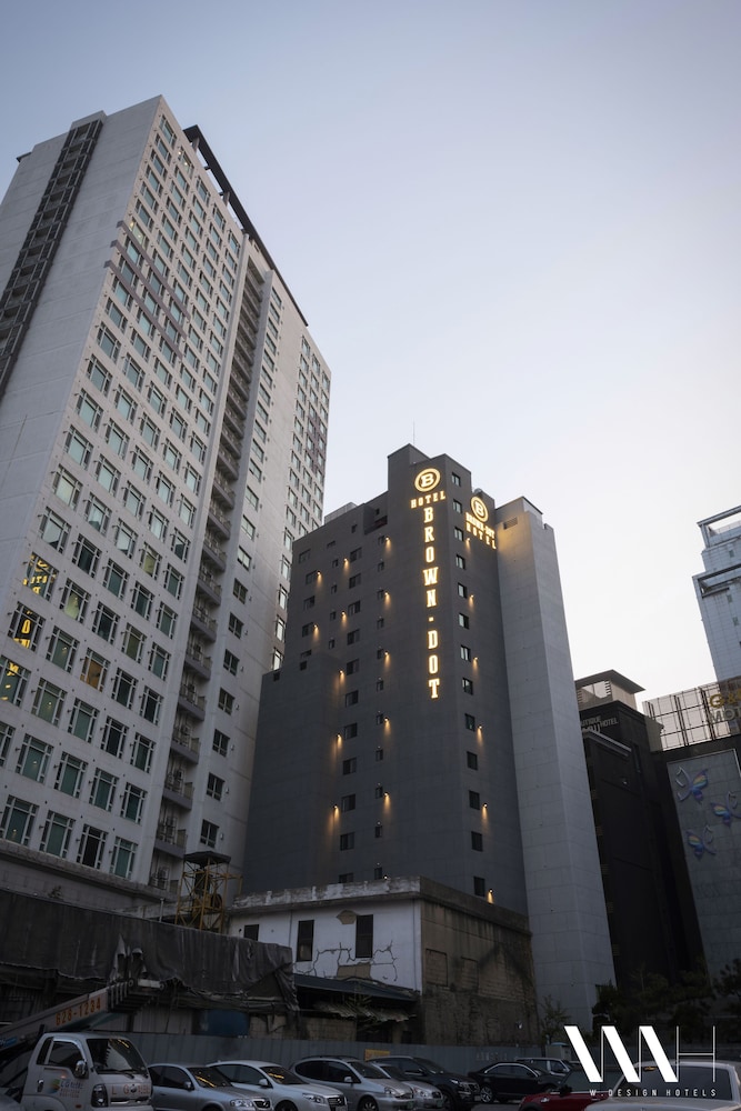 BROWN DOT HOTEL GOLD