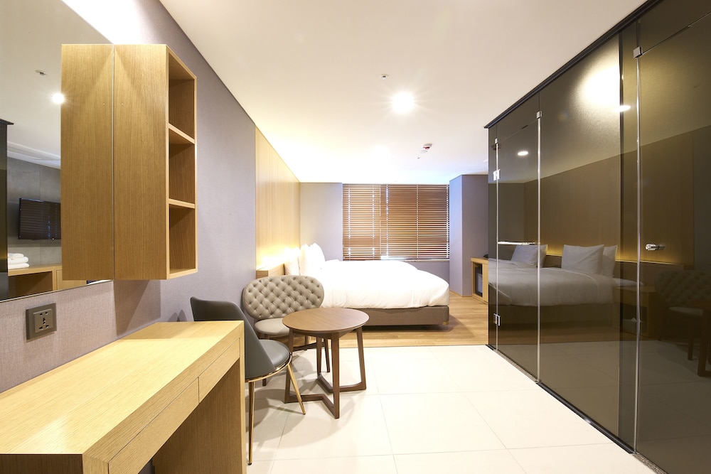 TT 飯店,HOTEL TT