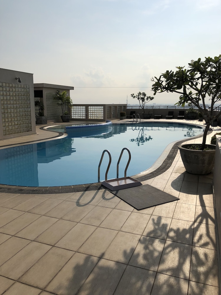 市政廳赫吉斯苑住宅2房3床公寓,HEDGES COURT RESIDENCIES TOWN HALL 2 ROOM 3 BED APARTMENT