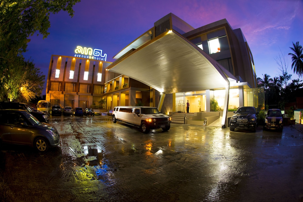 64 大道飯店,AVENUE 64 HOTEL