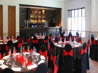 RYDGES HOTEL