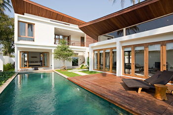 普蘭納樂克斯獨家泳池別墅飯店,PRAN A LUXE EXCLUSIVE POOL VILLA