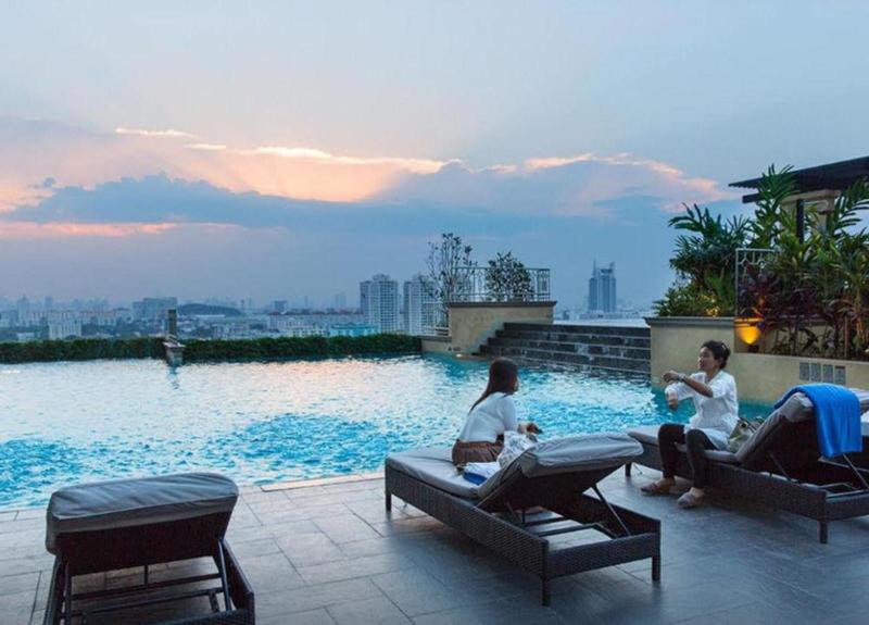 飛躍大飯店,THE GRAND FOURWINGS CONVENTION HOTEL