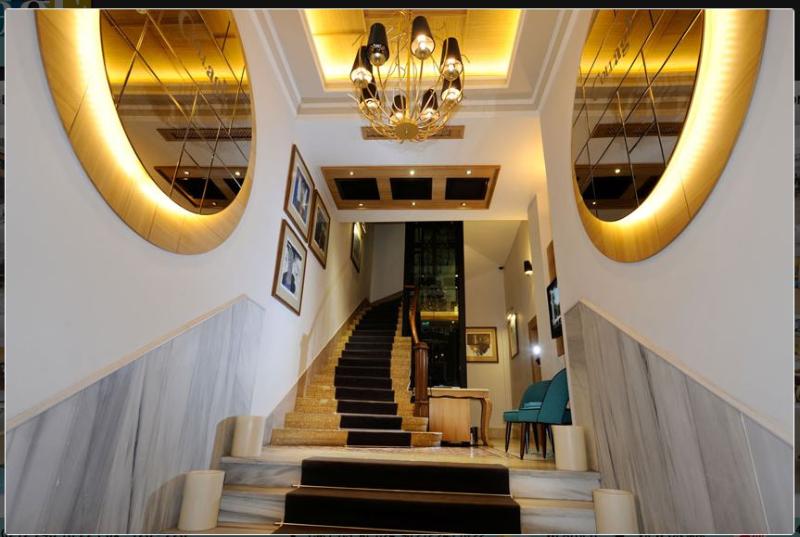 COLLAGE PERA HOTEL