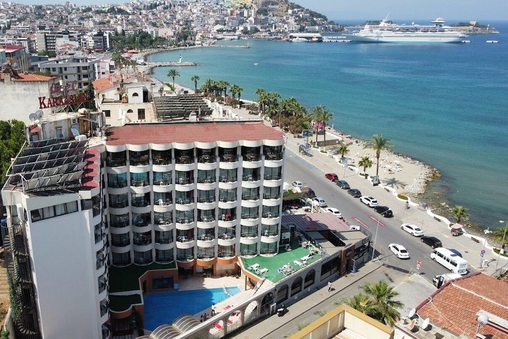 卡拉斯蘭飯店,BY KARAASLAN INN