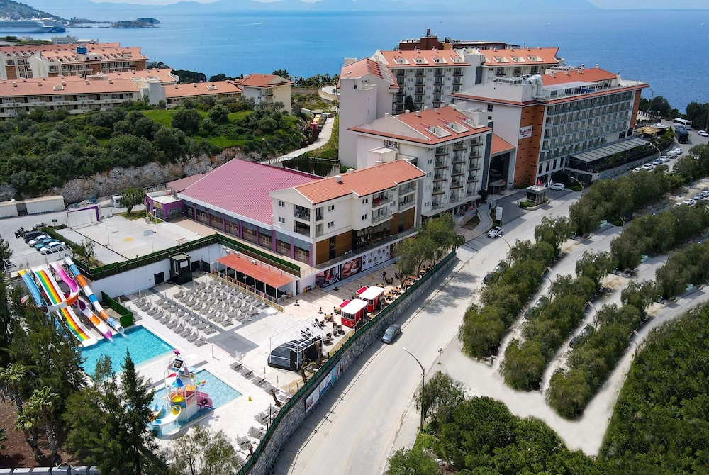 RAMADA HOTEL & SUITES BY WYNDHAM KUSADASI,RAMADA HOTEL SUITES BY WYNDHAM KUSADASI