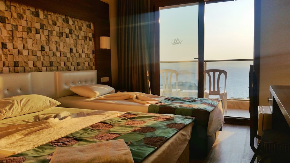 舒適艾達克拉斯飯店,COMFORT ADA CLASS HOTEL