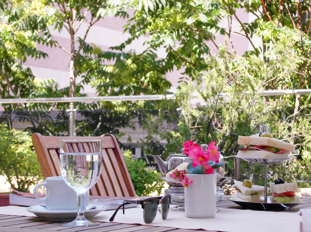 百事達飯店,HOTEL BEST