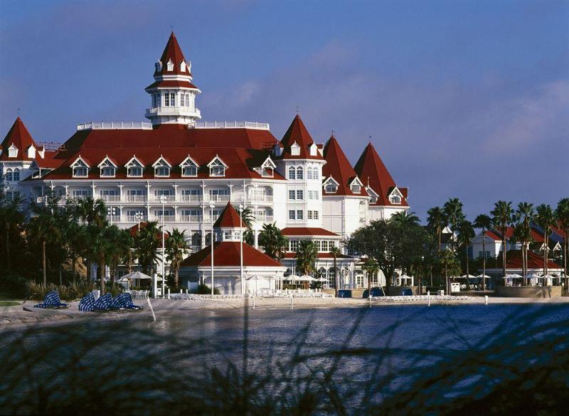 迪士尼大佛羅裡達人溫泉度假飯店,DISNEY S GRAND FLORIDIAN RESORT SPA