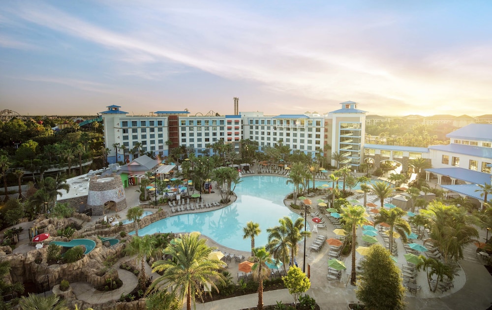 環球洛伊斯藍寶石瀑布渡假村,UNIVERSAL S LOEWS SAPPHIRE FALLS RESORT