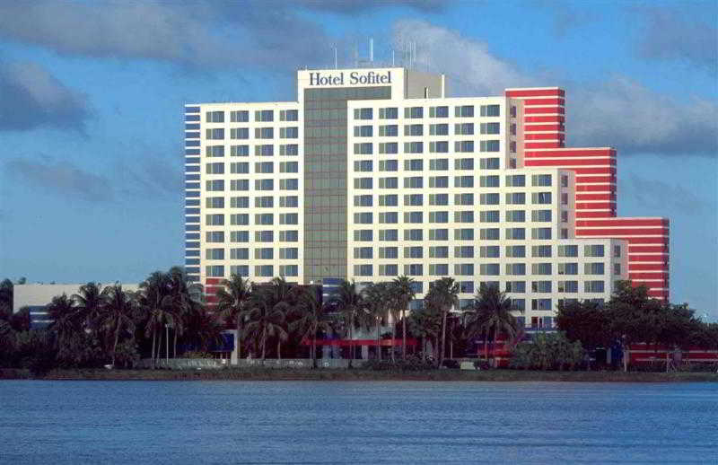 PULLMAN MIAMI AIRPORT