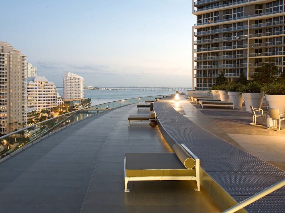 卡艾瑪邁阿密艾康頂層房飯店,MIAMI ICON PENTHOUSE BY CAEMA