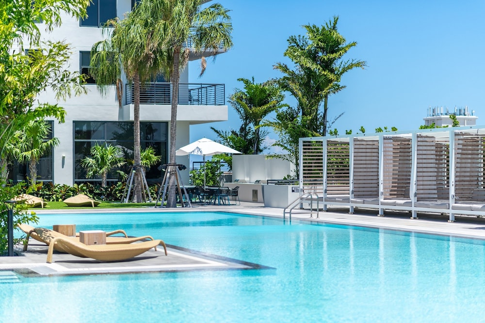 邁阿密市中心全球奢華套房飯店,GLOBAL LUXURY SUITES DOWNTOWN MIAMI