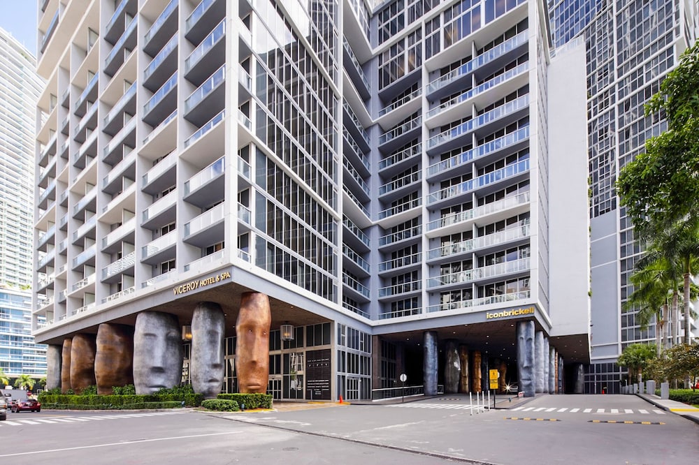 西邁阿密市中心標誌布里克爾套房飯店,ICON BRICKELL DOWNTOWN W MIAMI SUITES