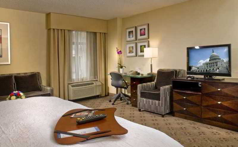華盛頓市中心會議中心歡朋飯店,HAMPTON INN WASHINGTON DOWNTOWN CONVENTION CENTER DC