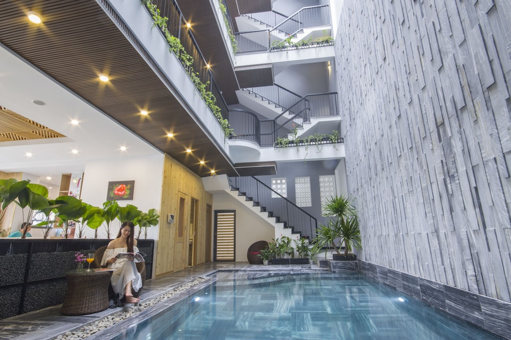 國王家別墅飯店,KING HOUSE VILLA HOTEL