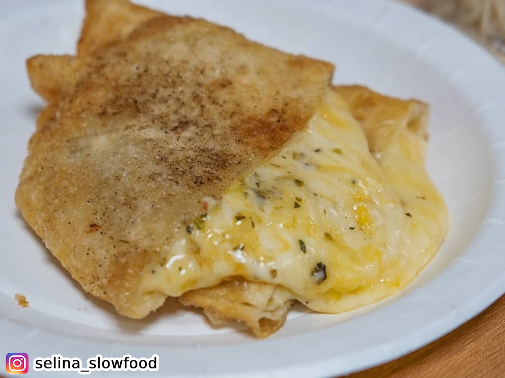 .小小七手工湯包,逢甲夜市,小籠包,韭菜盒子,煎餃