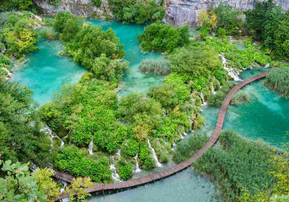 克羅埃西亞景點歐洲最美國家公園十六湖國家公園絕美瀑布