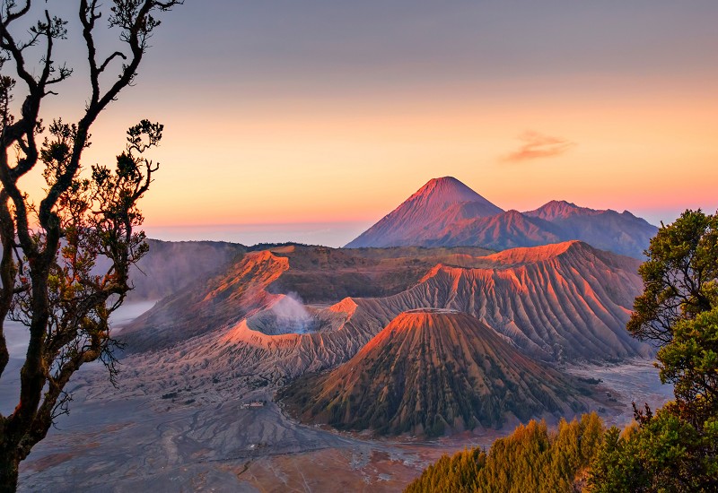 婆羅摩火山