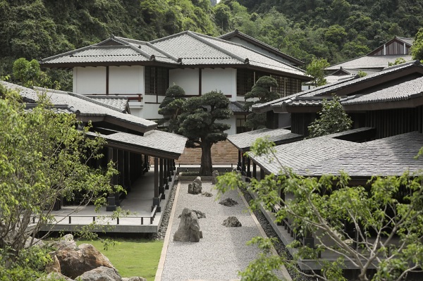 YOKO ONSEN QUANG HANH