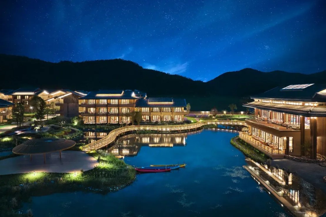 瀘沽湖英迪格酒店