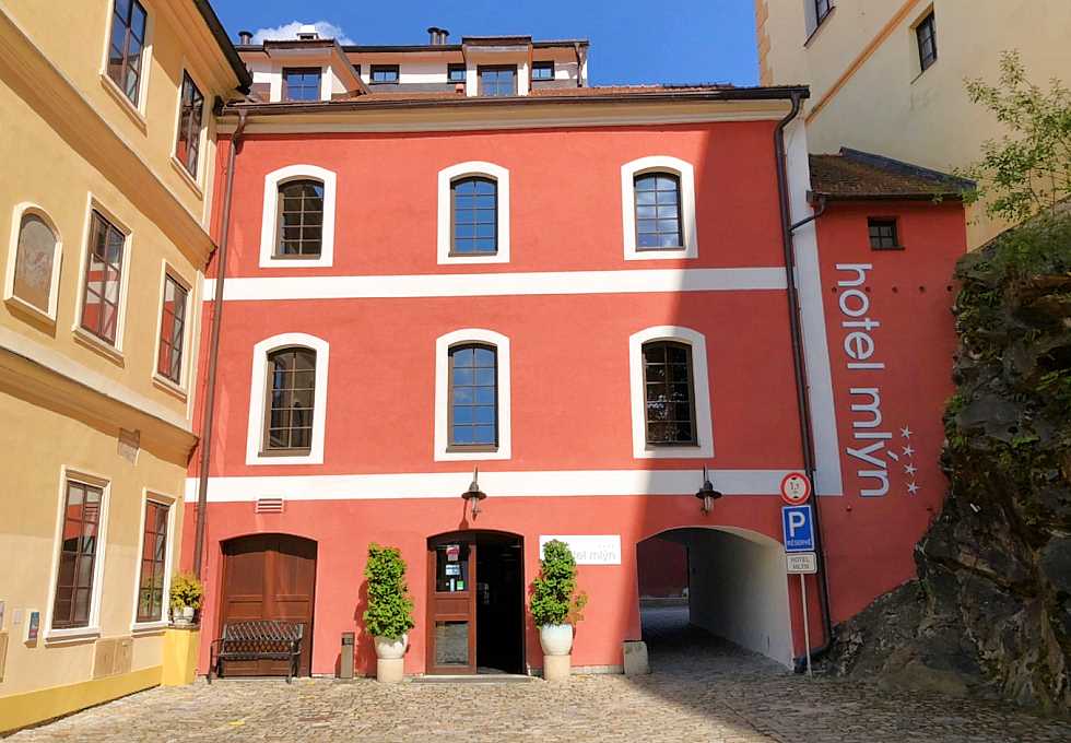 捷克住宿, 庫倫諾夫, 四星飯店