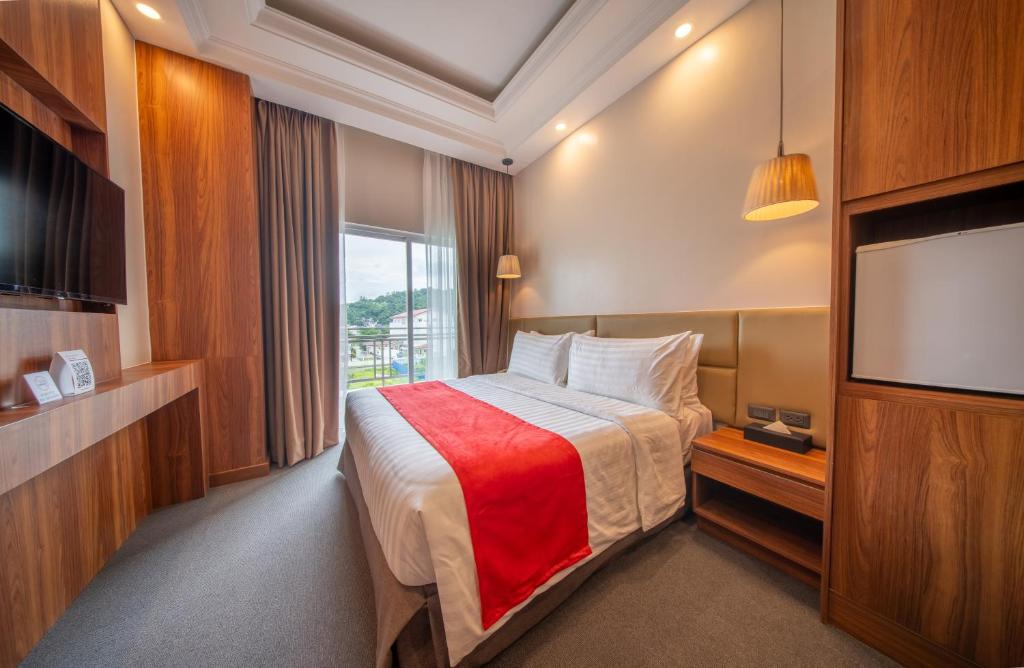 Best Western Plus Hotel Subic