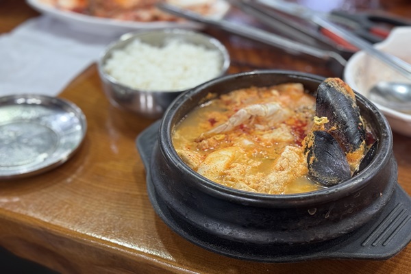 海鮮嫩豆腐鍋,石磨灣