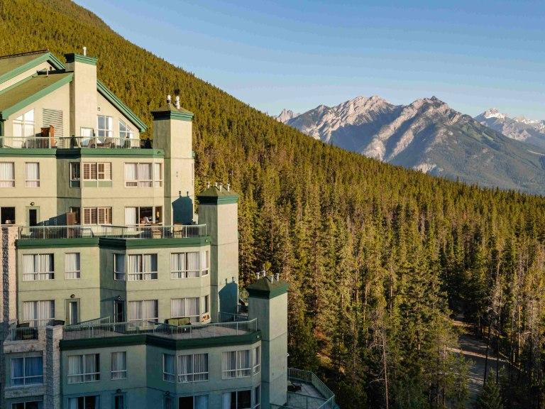 班夫岩緣渡假酒店 (THE RIMROCK RESORT HOTEL)