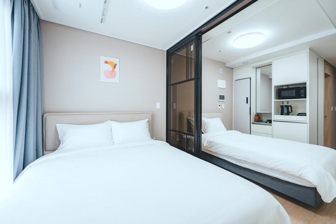 H Avenue Sasang Station Residence Hotel