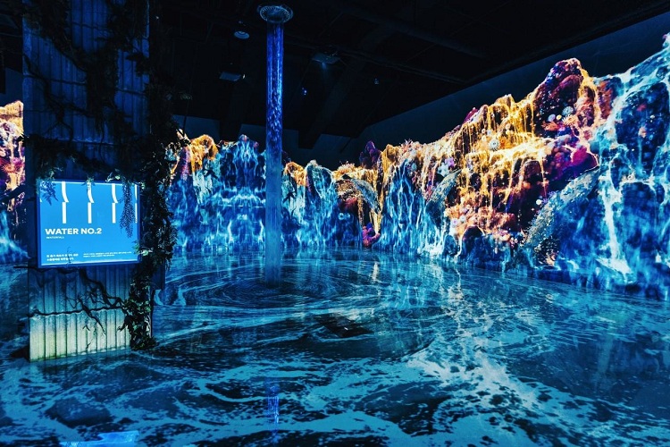 WATER WORLD水世界