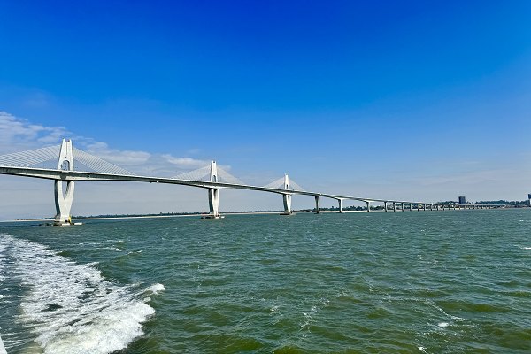 藍色公路,金門大橋