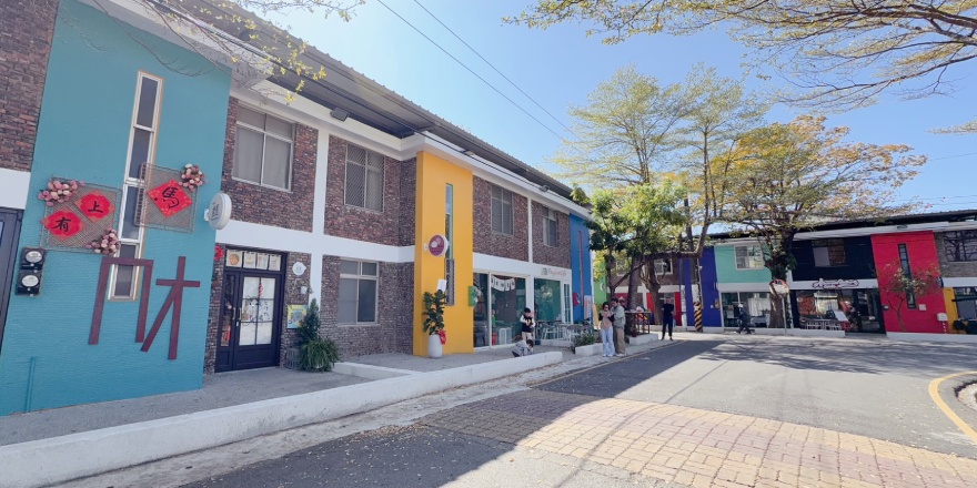屏東,枋寮,藍皮意象館,枋寮彩虹藝鐵,藝術,鐵道,彩虹