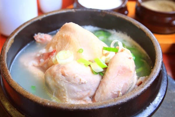 人蔘雞風味餐
