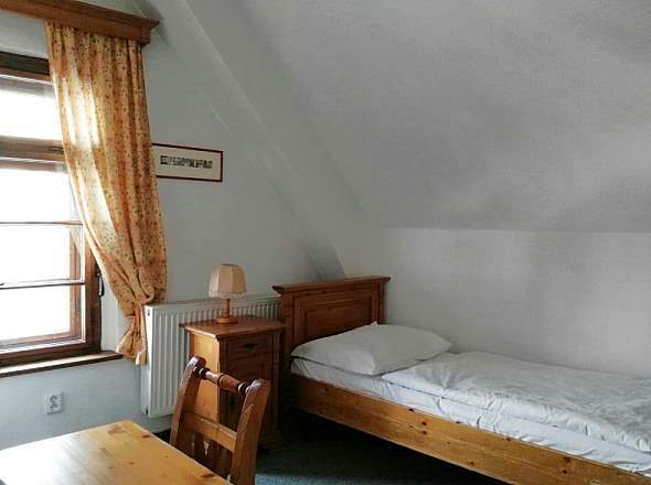 歐洲庫倫諾夫老城飯店推薦