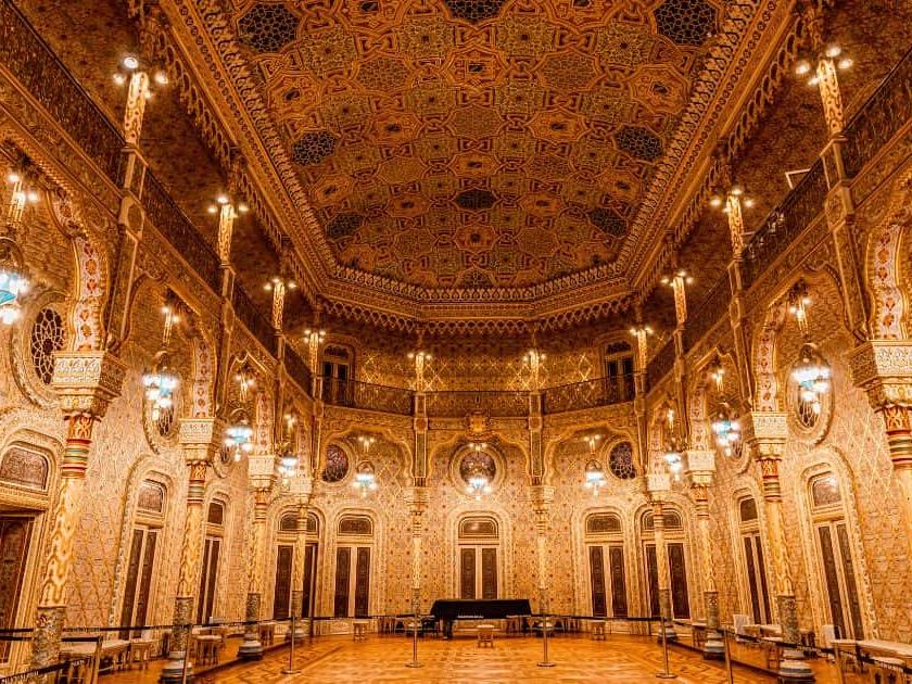 波多證卷交易宮