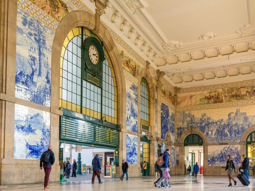 波多聖本篤車站